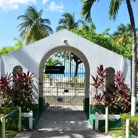 Czar'S Sanctuary- Apt B4 At Sandcastle Ocho Rios Kültér fotó